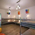 Viva La Vida Hostel